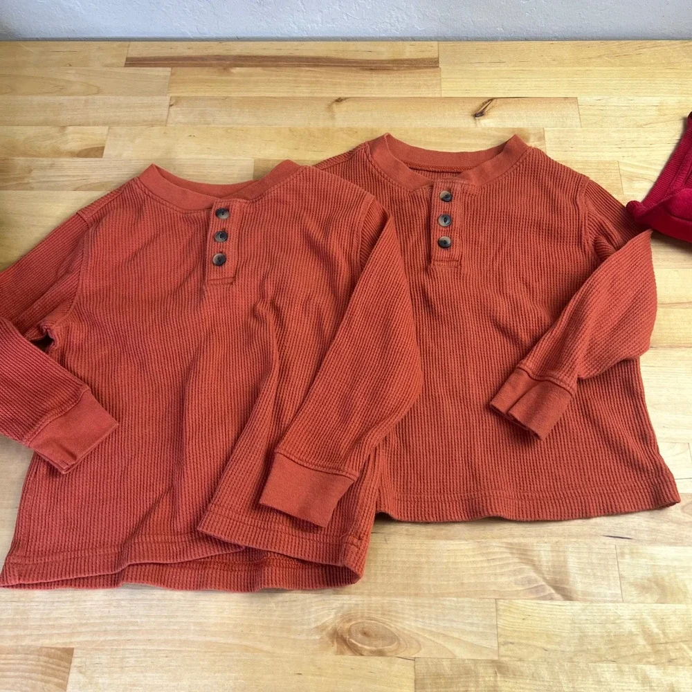 Old Navy Star Wars Boys Bundle Size 2T Cold Weather Puffer Jacket‎ Henley Top